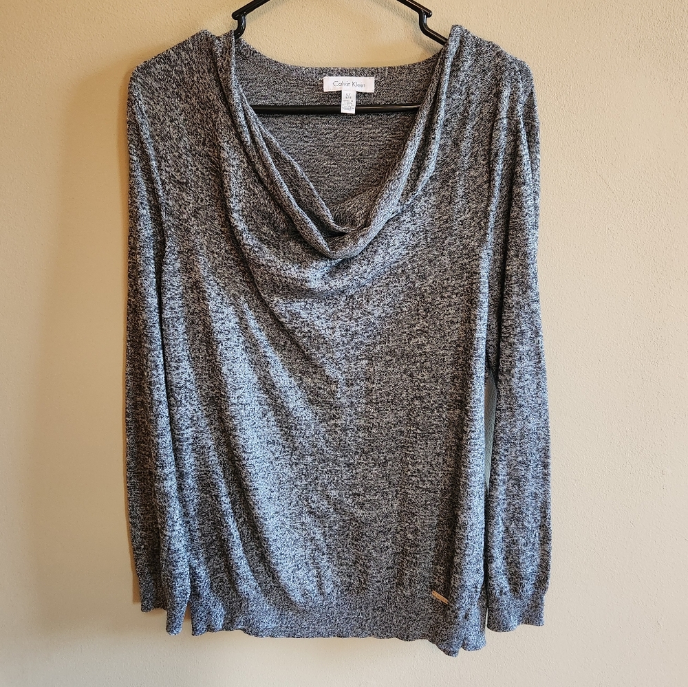 🍄🍄 Calvin Klein lightweight gray sweater